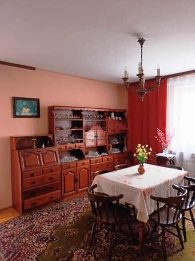 House for rent with the area of 250 m2