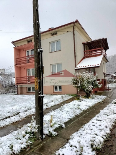 House for rent with the area of 250 m2
